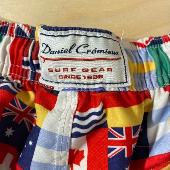 Cremieux Beach Wear Men’s Swim Trunks Medium (MR) - Picture 8 of 8